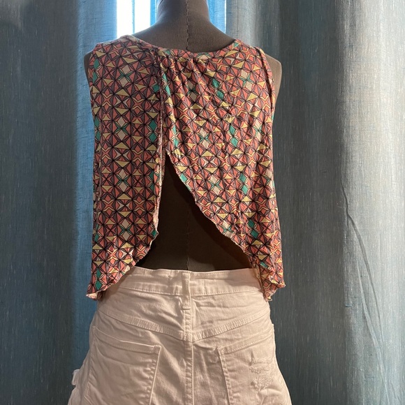 Open back tank top - Picture 2 of 2